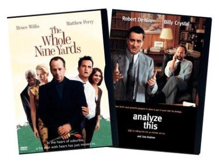 Robert De Niro, Bruce Willis, Billy Crystal, Natasha Henstridge, Amanda Peet, Matthew Perry, and Michael Clarke Duncan in Analyze This (1999)