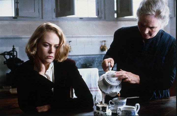 Nicole Kidman and Fionnula Flanagan in The Others (2001)