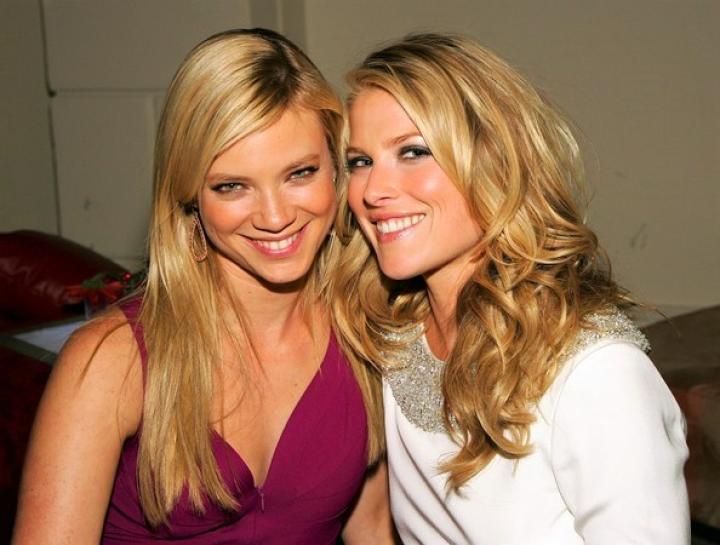 Ali Larter and Amy Smart at an event for Resident Evil: Extinction (2007)
