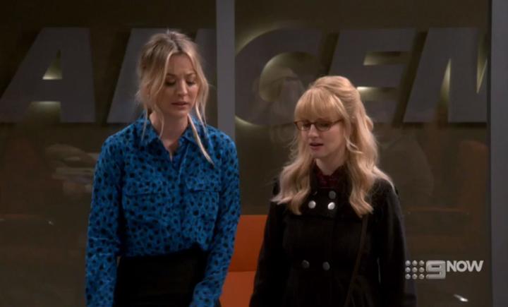 Kaley Cuoco and Melissa Rauch in The Big Bang Theory (2007)
