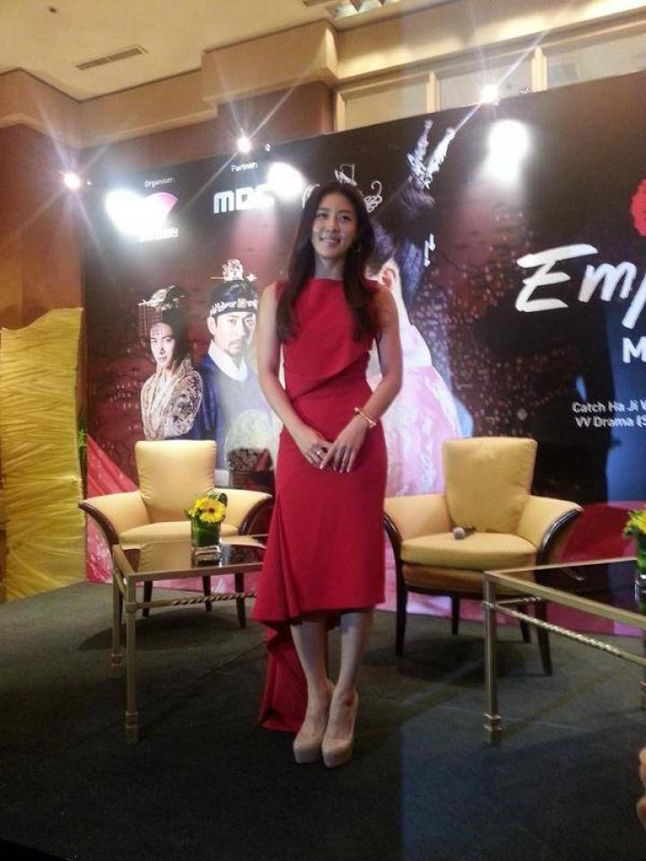Ha Ji-Won at an event for The Empress Ki (2013)