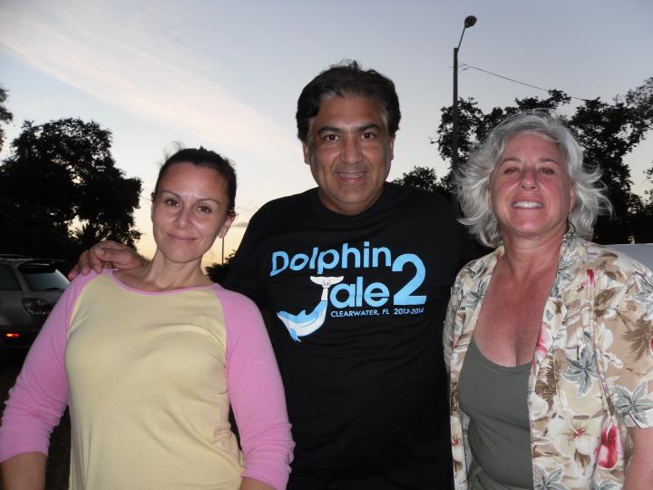 Gustavo Perez, Mary Leonard, and Sherri Piper in Dolphin Tale 2 (2014)