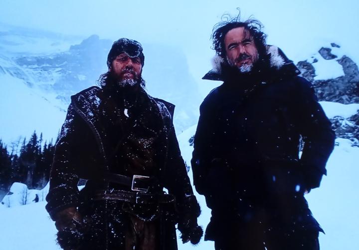 Alejandro G. Iñárritu and Tom Hardy in The Revenant (2015)