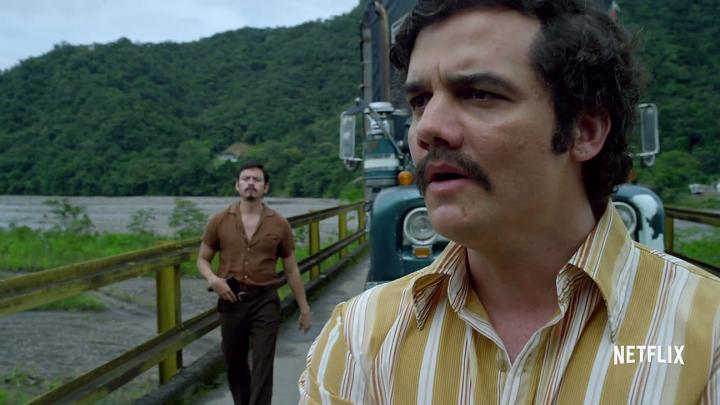 Wagner Moura and Jorge A. Jimenez in Narcos (2015)
