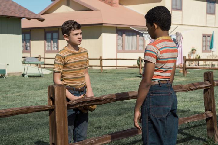 Tony Espinosa and Noah Jupe in Suburbicon (2017)