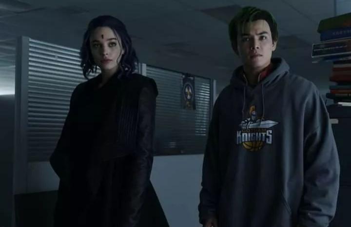 Ryan Potter and Teagan Croft in Titans (2018)