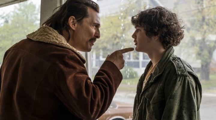 Matthew McConaughey and Richie Merritt in White Boy Rick (2018)