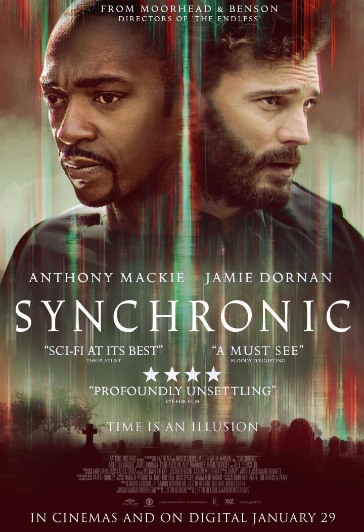 Anthony Mackie and Jamie Dornan in Synchronic (2019)