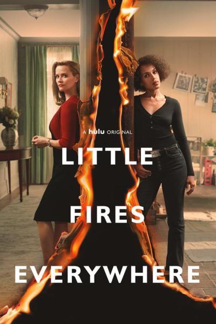 Reese Witherspoon and Kerry Washington in Little Fires Everywhere (2020)