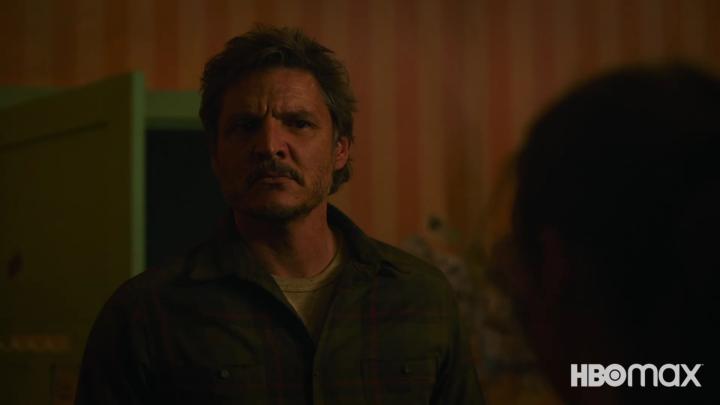 Pedro Pascal and Bella Ramsey in The Last of Us (2023)