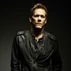 Kevin Bacon به عنوان Sean Devine