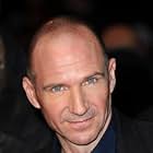 Ralph Fiennes به عنوان Caius Martius Coriolanus