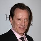 James Woods به عنوان Max