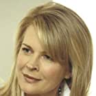 Candice Bergen به عنوان Marion