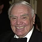 Ernest Borgnine به عنوان Caesar