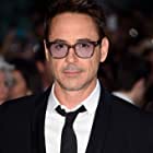 Robert Downey Jr. به عنوان Lionel Sweeney