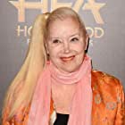 Sally Kirkland به عنوان Anita