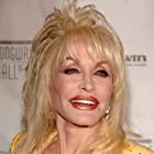 Dolly Parton به عنوان Self