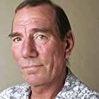 Pete Postlethwaite به عنوان Kobayashi