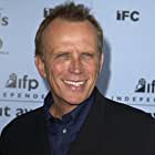 Peter Weller به عنوان Costello