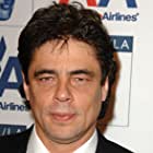 Benicio Del Toro به عنوان Lawrence Talbot