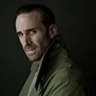 Joseph Fiennes به عنوان King Eurystheus