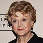 Angela Lansbury به عنوان Mayor McGerkle