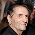 Harry Dean Stanton به عنوان Toot-Toot