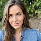 Julie Benz به عنوان Rita Bennett