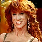 Kathy Griffin به عنوان Dancing Witch