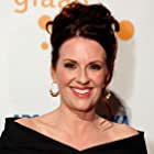 Megan Mullally به عنوان Grandma Linda