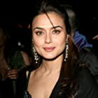 Preity Zinta به عنوان Special appearances in the song 'Phir Milenge Chalte Chalte'