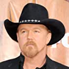 Trace Adkins به عنوان Eddie Vogel