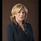 Jayne Atkinson به عنوان Catherine Durant