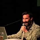 Adam Buxton به عنوان Stonehenge Tour Guide