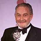 Roy Dotrice به عنوان King Balor