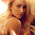 Ashley Johnson به عنوان Pike