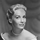 Vera Miles به عنوان Lila Crane