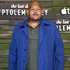 Omar Benson Miller به عنوان Teedo