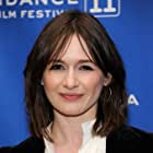 Emily Mortimer به عنوان Holley Shiftwell