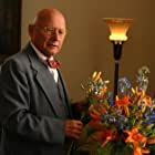 James Tolkan به عنوان Marshal Strickland