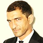 Amr Waked به عنوان Farouk Hassan