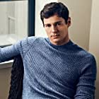 Benjamin Walker به عنوان Tom Varnay