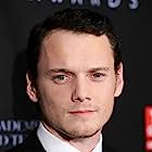 Anton Yelchin به عنوان Jacob