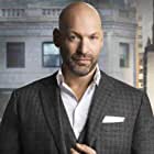 Corey Stoll به عنوان Lieutenant Schrank