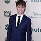 Calum Worthy به عنوان Nick Godejohn