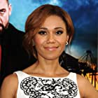 Toks Olagundoye به عنوان Countess Cleo