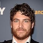 Adam Pally به عنوان Wade Whipple