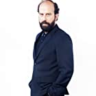 Brett Gelman به عنوان Narrator