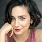 Molly Ephraim به عنوان Irene Kelly